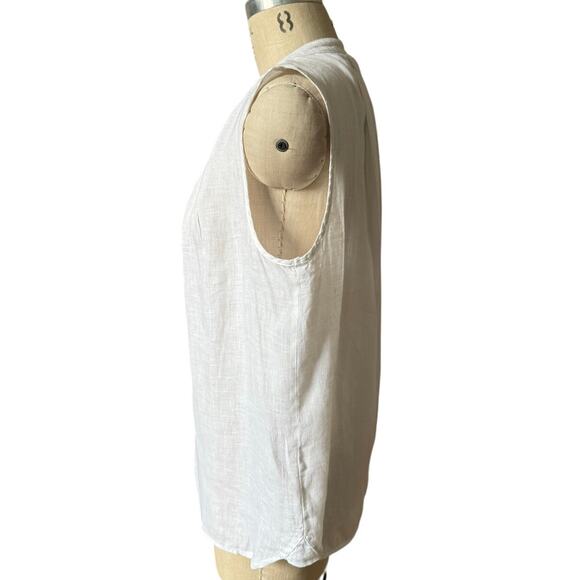 The Shirt Company London Sleeveless Linen Blouse in White Size Large - Picture 2 of 5